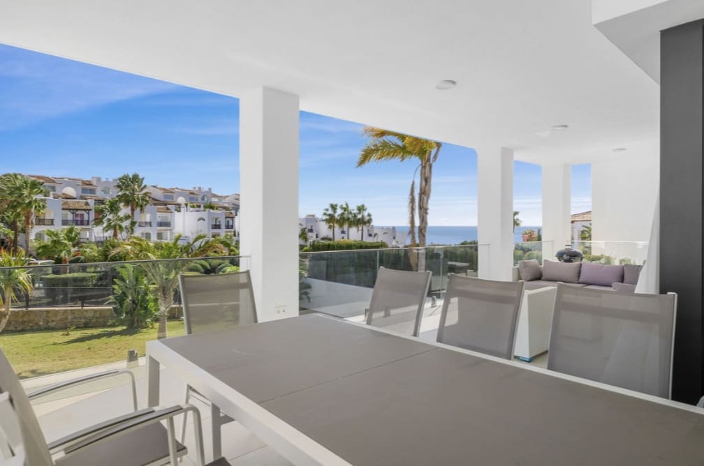 6 bedroom Villa for sale in Benalmadena with pool garage - € 1,900,000 (Ref: 9972941)