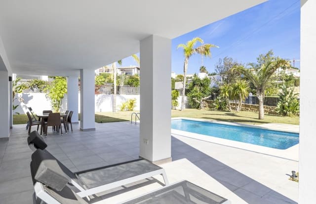 6 sypialnia Willa na sprzedaż w Benalmádena z basenem garażem - 1 900 000 € (Ref: 9972941)
