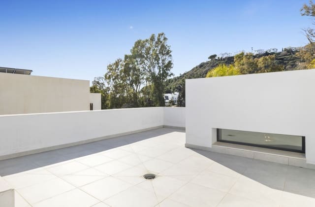 6 sypialnia Willa na sprzedaż w Benalmádena z basenem garażem - 1 900 000 € (Ref: 9972941)