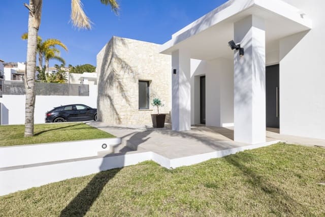 6 sypialnia Willa na sprzedaż w Benalmádena z basenem garażem - 1 900 000 € (Ref: 9972941)
