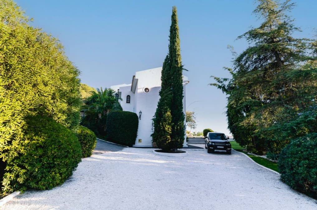 4 bedroom Villa for sale in Golden Mile with pool garage - € 1,995,000 (Ref: 9972944)