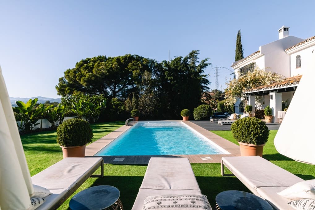 4 bedroom Villa for sale in Golden Mile with pool garage - € 1,995,000 (Ref: 9972944)