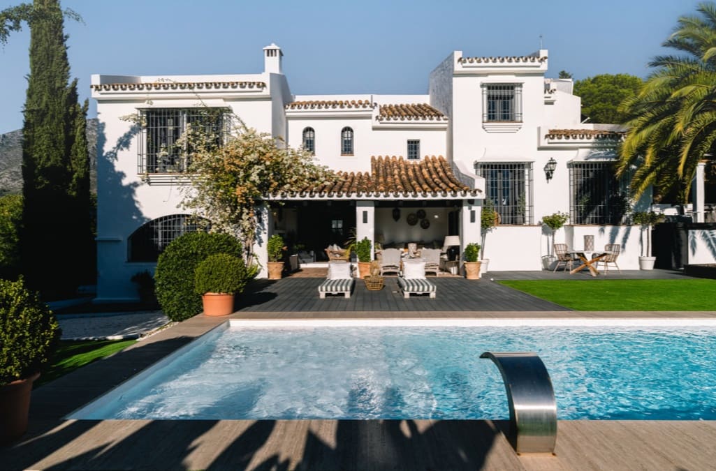 4 bedroom Villa for sale in Golden Mile with pool garage - € 1,995,000 (Ref: 9972944)