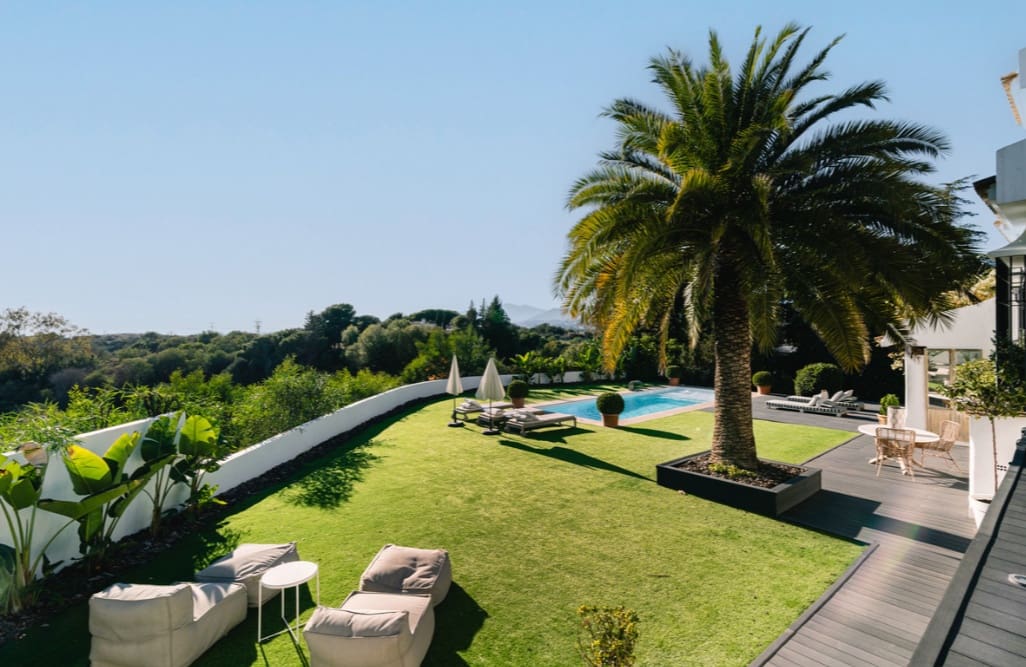 4 bedroom Villa for sale in Golden Mile with pool garage - € 1,995,000 (Ref: 9972944)