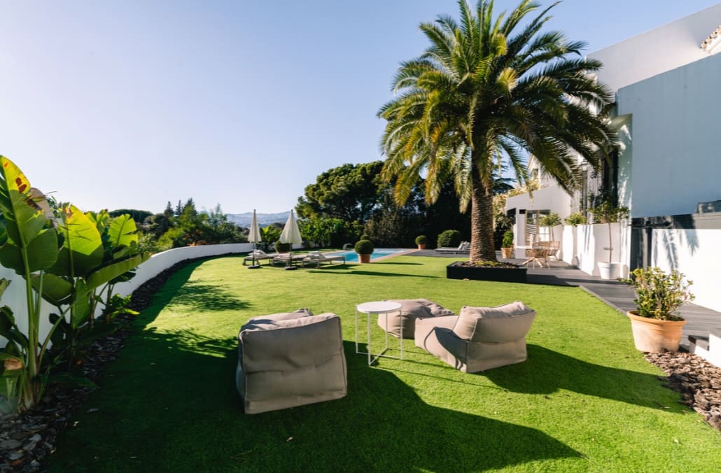 4 bedroom Villa for sale in Golden Mile with pool garage - € 1,995,000 (Ref: 9972944)