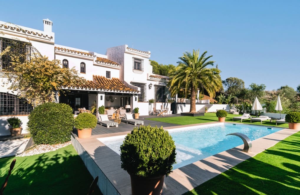 4 bedroom Villa for sale in Golden Mile with pool garage - € 1,995,000 (Ref: 9972944)