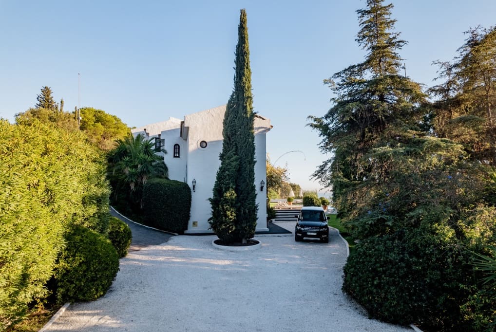4 bedroom Villa for sale in Golden Mile with pool garage - € 1,995,000 (Ref: 9972944)