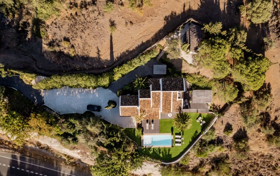 4 bedroom Villa for sale in Golden Mile with pool garage - € 1,995,000 (Ref: 9972944)
