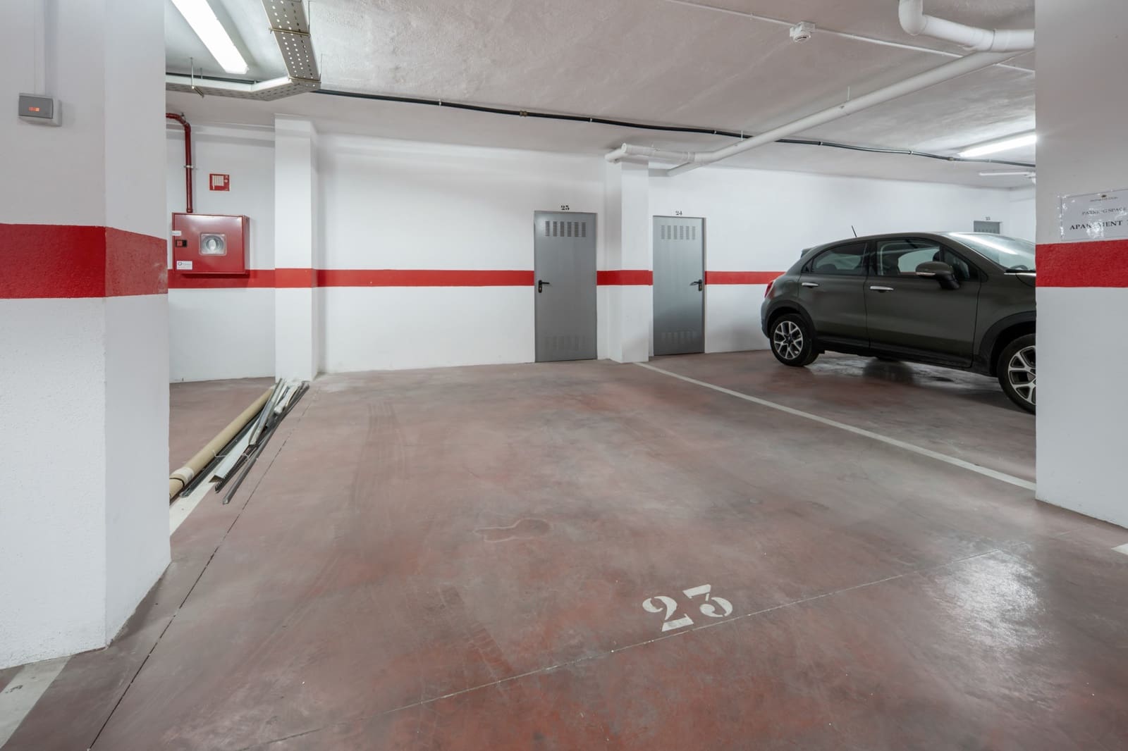 3 soveværelse Penthouse til salg i Marbella med swimmingpool garage - € 1.695.000 (Ref: 9978436)