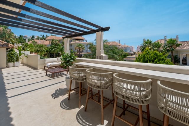 3 soveværelse Penthouse til salg i Marbella med swimmingpool garage - € 1.695.000 (Ref: 9978436)