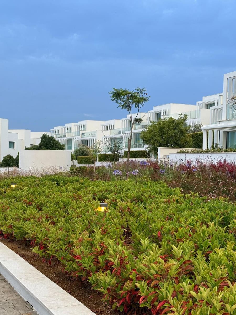 3 slaapkamer Halfvrijstaande villa te koop in Sotogrande met zwembad garage - € 899.000 (Ref: 9979539)