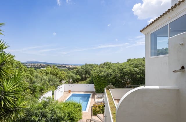 6 soverom Villa til salgs i Sotogrande, San Roque med svømmebasseng garasje - € 1 845 000 (Ref: 9990323)
