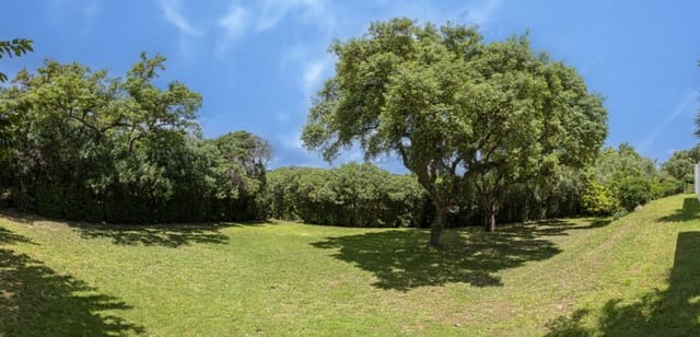 6 soverom Villa til salgs i Sotogrande, San Roque med svømmebasseng garasje - € 1 845 000 (Ref: 9990323)