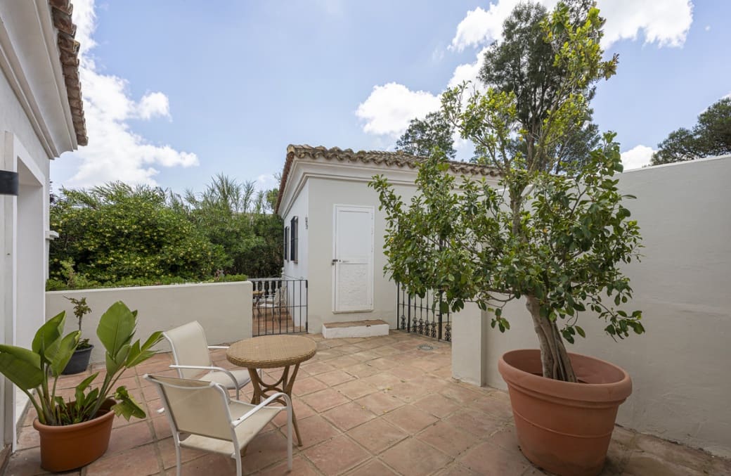 6 soverom Villa til salgs i Sotogrande med svømmebasseng garasje - € 1 845 000 (Ref: 9990323)