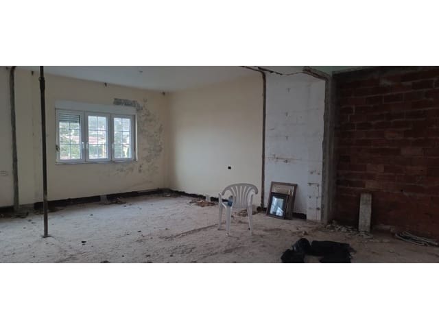 3 bedroom Townhouse for sale in Corcubión - € 170,000 (Ref: 9352087)