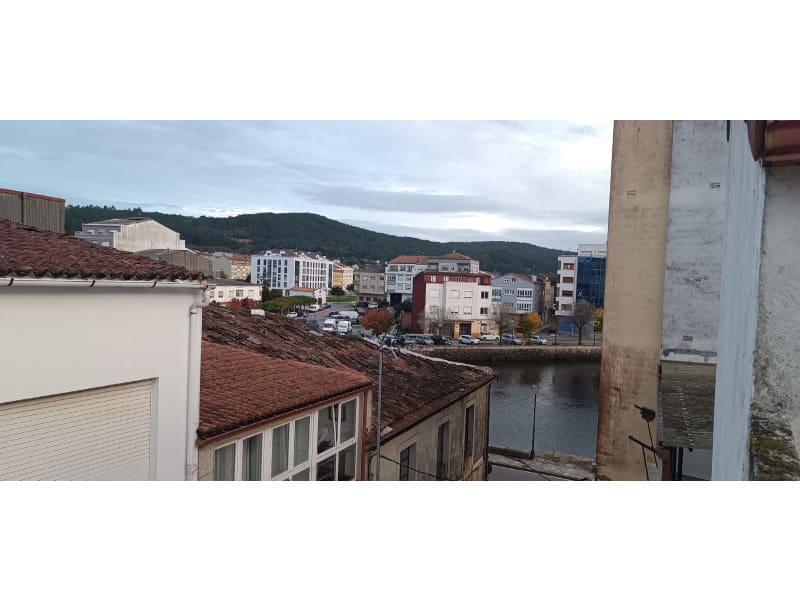 4 soveværelse Byhus til salg i Noia - € 135.000 (Ref: 9398314)