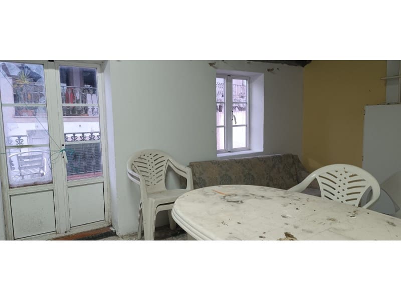 4 soveværelse Byhus til salg i Noia - € 135.000 (Ref: 9398314)