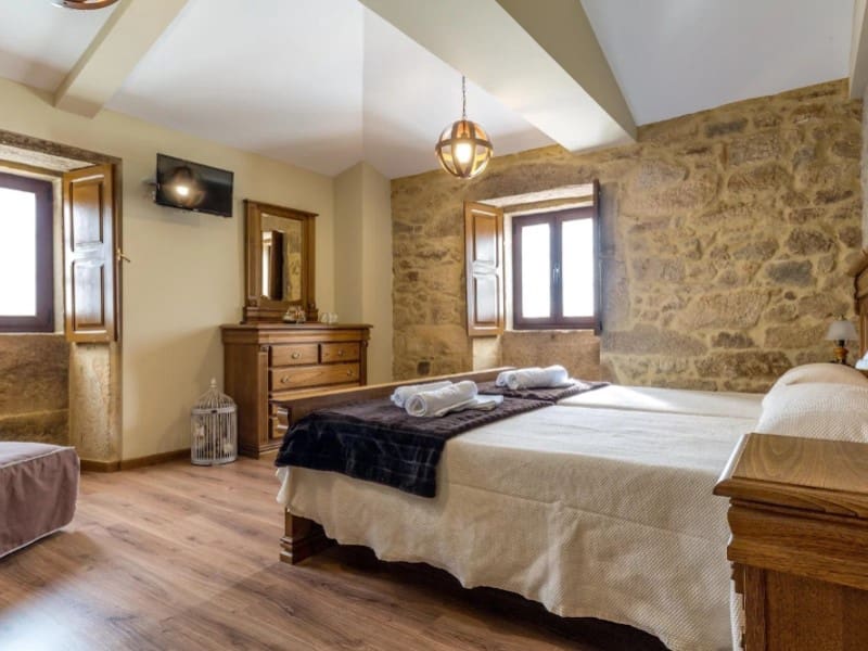 5 sovrum Finca/Hus på landet till salu i Palas de Rei med garage - 550 000 € (Ref: 9414316)