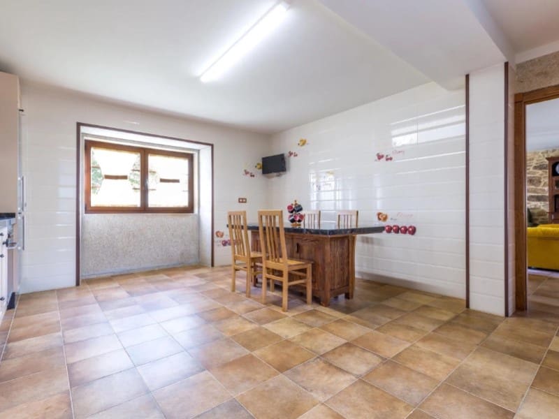 5 sovrum Finca/Hus på landet till salu i Palas de Rei med garage - 550 000 € (Ref: 9414316)