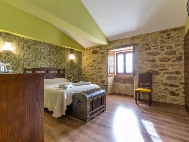 5 sovrum Finca/Hus på landet till salu i Palas de Rei med garage - 550 000 € (Ref: 9414316)