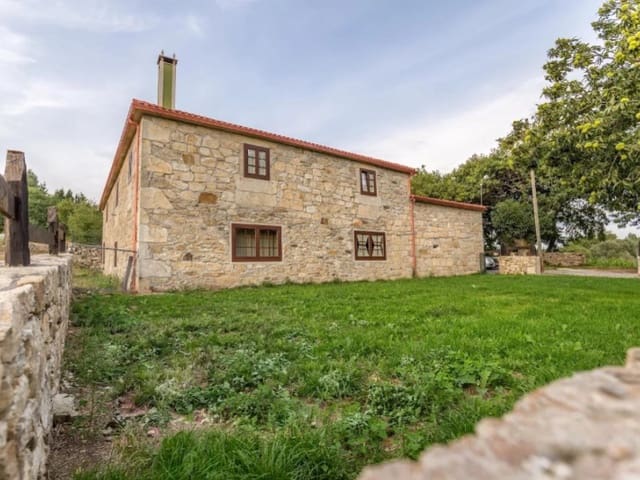 5 sypialnia Finka/Dom wiejski na sprzedaż w Palas de Rei z garażem - 550 000 € (Ref: 9414316)