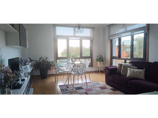 5 bedroom Villa for sale in Teo with garage - € 448,000 (Ref: 9416170)