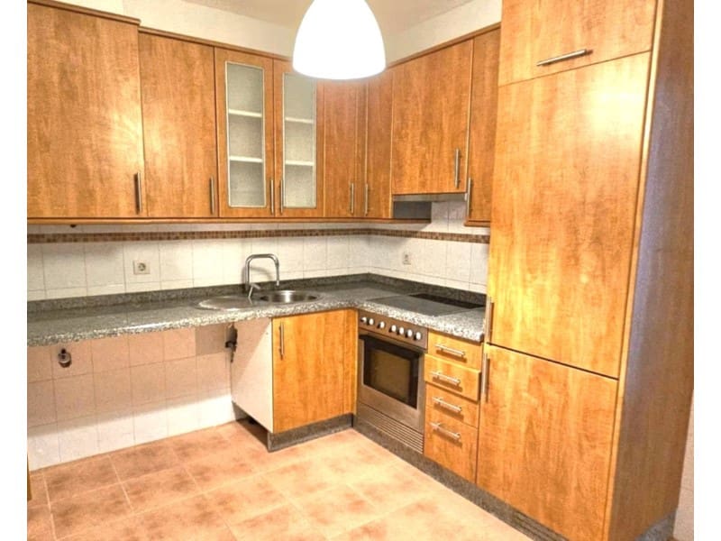 3 makuuhuone Asunto myytävänä paikassa Arteixo mukana 
autotalli - 179 000 € (Ref: 9440078)