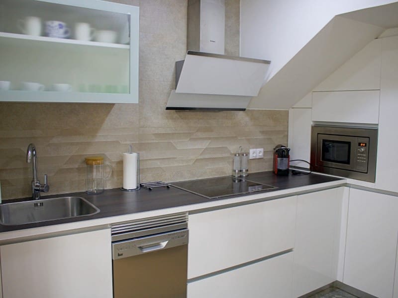 Lägenhet att hyra i A Coruna stad - 850 € (Ref: 9446650)