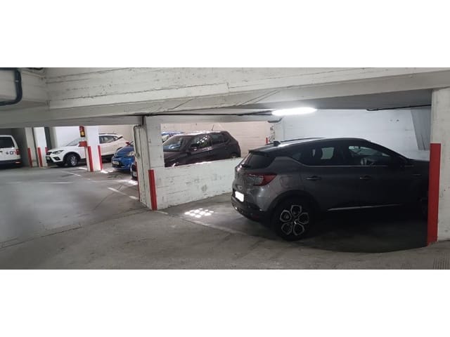 Garage in vendita in A Coruña città - 25.000 € (Rif: 9481178)