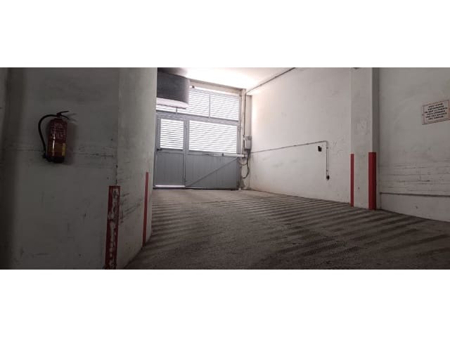 Garage in vendita in A Coruña città - 25.000 € (Rif: 9481178)