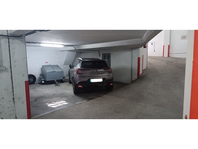 Garage in vendita in A Coruña città - 25.000 € (Rif: 9481178)