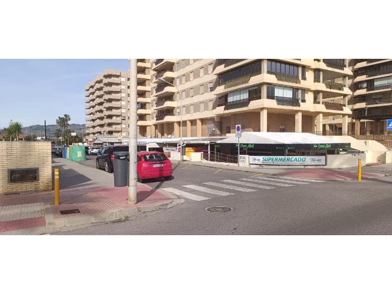 1 slaapkamer Appartement te koop in Benicassim met garage - € 195.000 (Ref: 9608030)