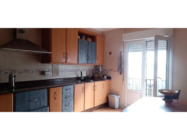 Piso de 4 habitaciones en Laxe en venta - 169.000 € (Ref: 9670318)