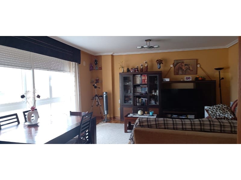 Piso de 4 habitaciones en Laxe en venta - 169.000 € (Ref: 9670318)