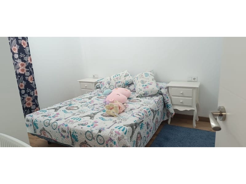 Commercieel te koop in Vilagarcia de Arousa - € 400.000 (Ref: 9765101)