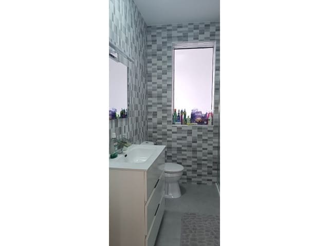 Commercieel te koop in Vilagarcía de Arousa - € 400.000 (Ref: 9765101)