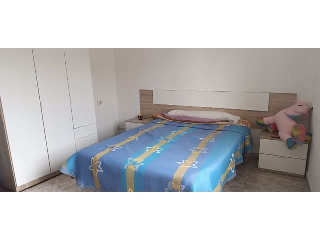 Commercieel te koop in Vilagarcía de Arousa - € 400.000 (Ref: 9765101)