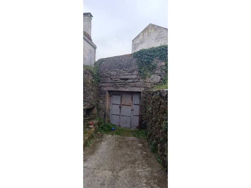 5 bedroom Finca/Country House for sale in Laxe - € 267,000 (Ref: 9817915)