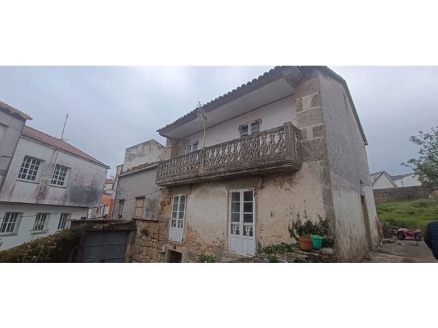 5 bedroom Finca/Country House for sale in Laxe - € 267,000 (Ref: 9817915)