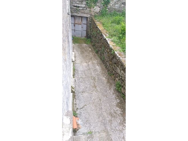 5 bedroom Finca/Country House for sale in Laxe - € 267,000 (Ref: 9817915)