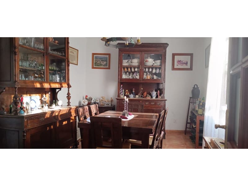4 bedroom Finca/Country House for sale in Santiago de Compostela - € 280,000 (Ref: 9824860)