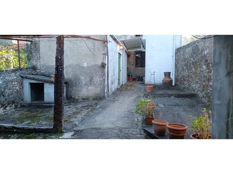4 bedroom Finca/Country House for sale in Santiago de Compostela - € 280,000 (Ref: 9824860)