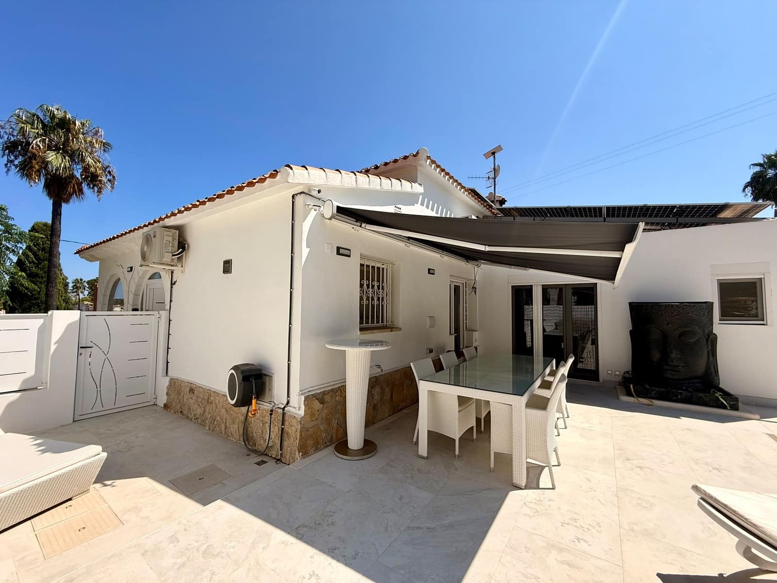 2 Zimmer Villa zu verkaufen in Denia mit Pool Garage - 679.000 € (Ref: 10000936)