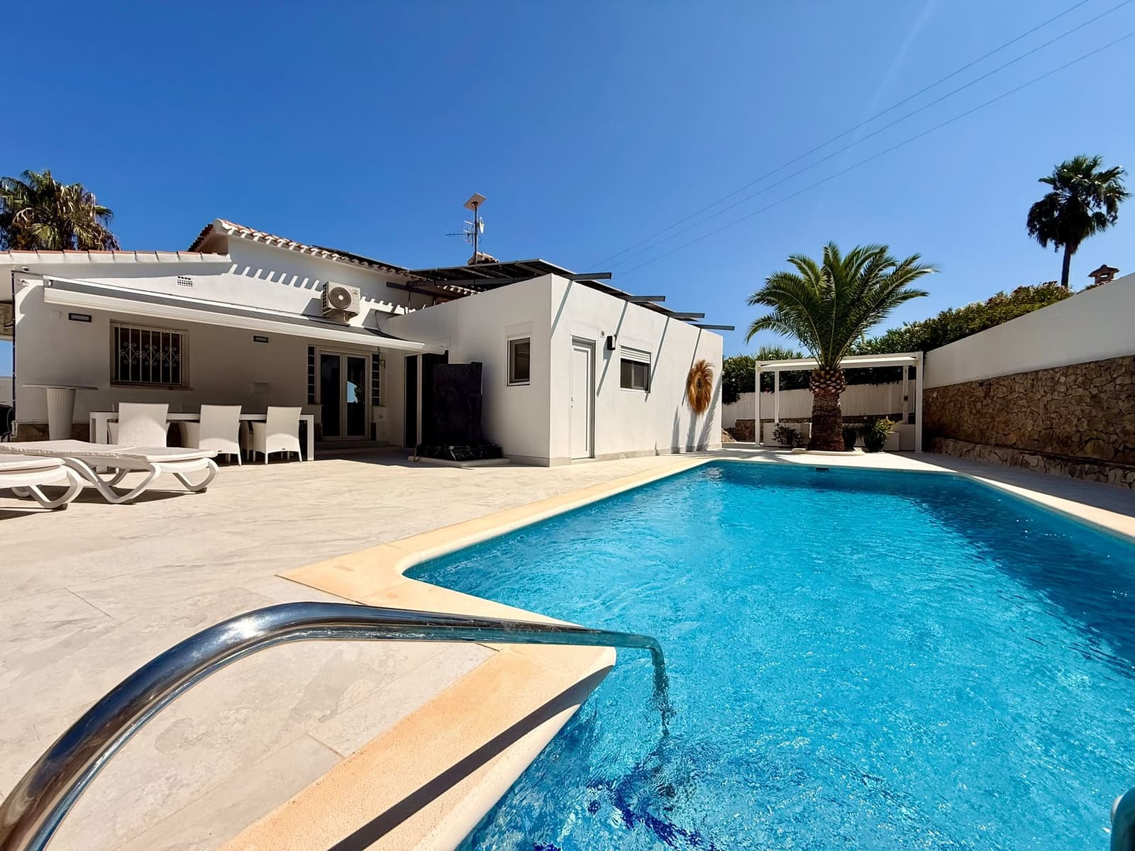 2 Zimmer Villa zu verkaufen in Denia mit Pool Garage - 679.000 € (Ref: 10000936)
