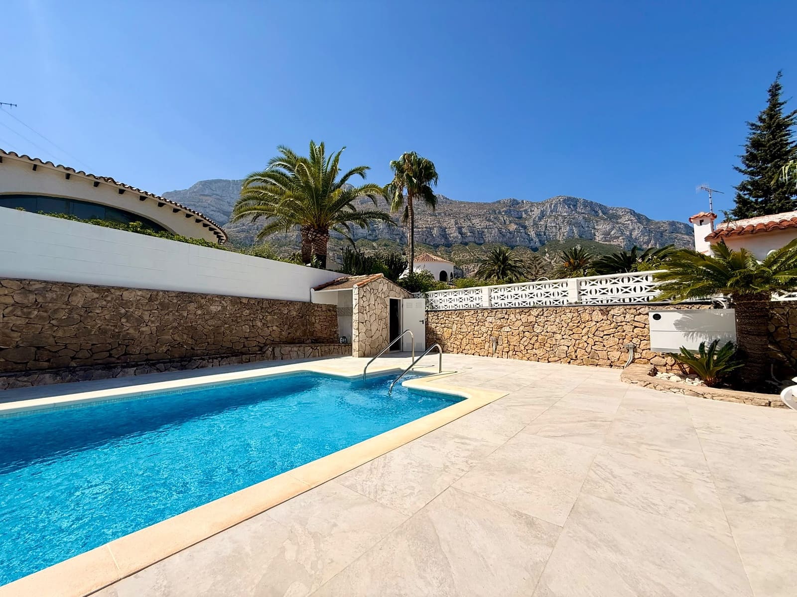 2 Zimmer Villa zu verkaufen in Denia mit Pool Garage - 679.000 € (Ref: 10000936)