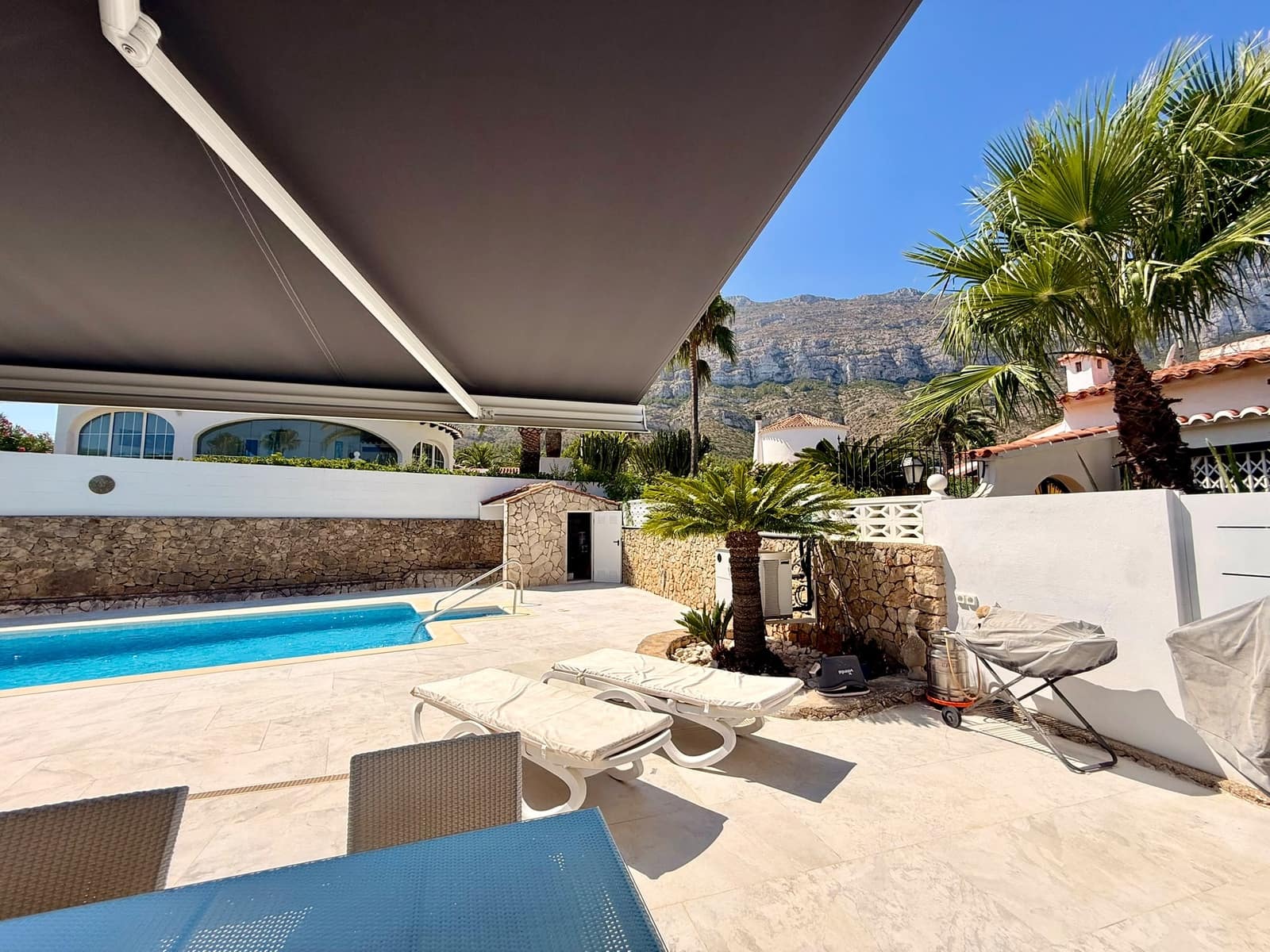 2 Zimmer Villa zu verkaufen in Denia mit Pool Garage - 679.000 € (Ref: 10000936)