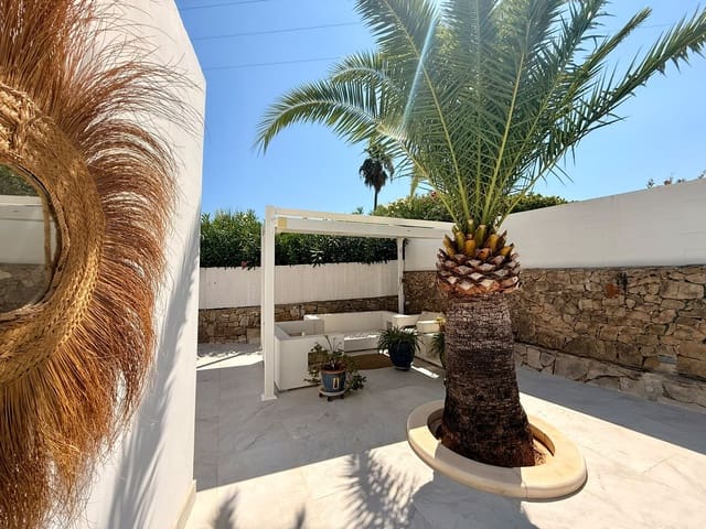 2 Zimmer Villa zu verkaufen in El Montgó, Dénia mit Pool Garage - 679.000 € (Ref: 10000936)