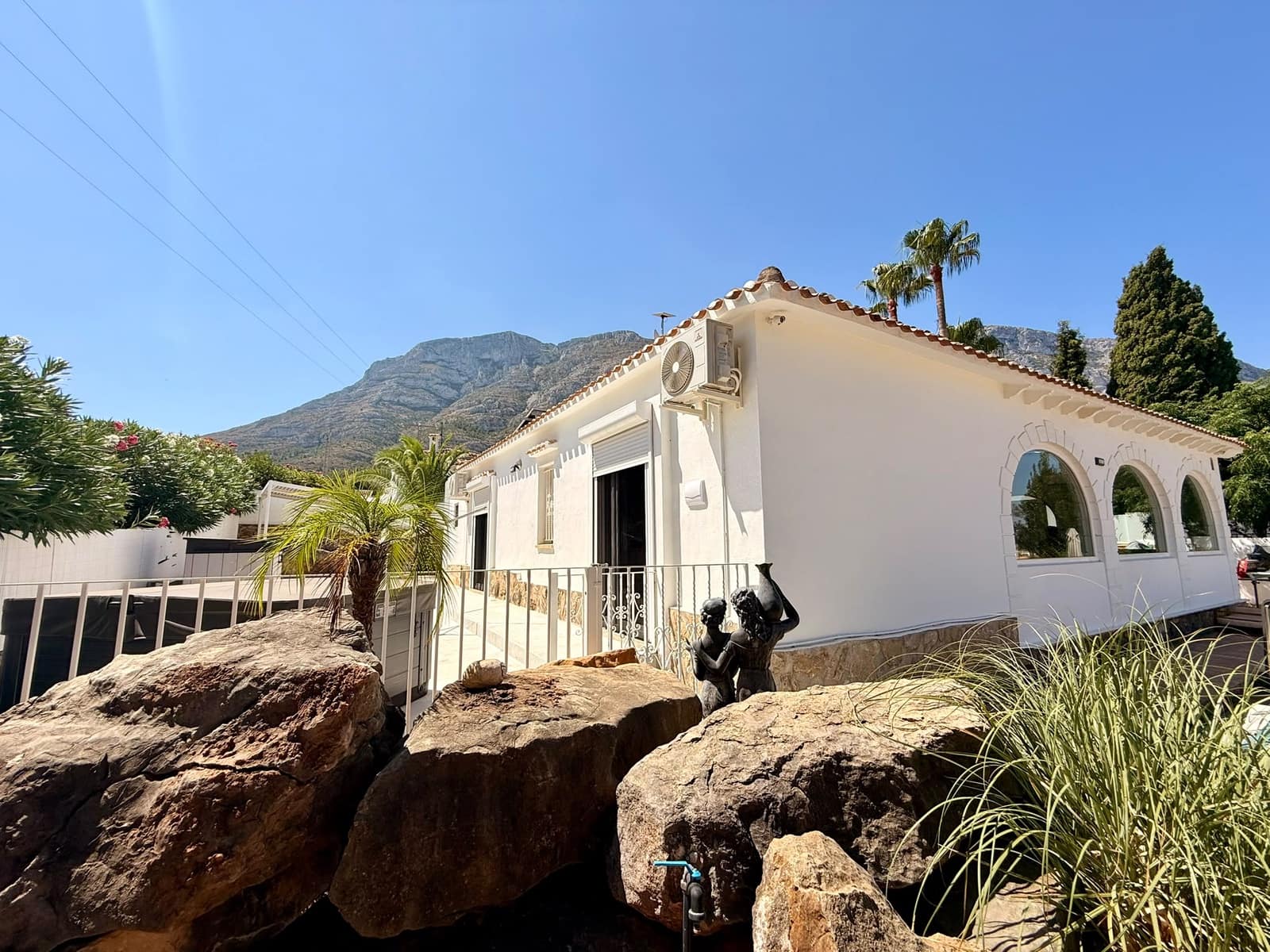 2 Zimmer Villa zu verkaufen in Denia mit Pool Garage - 679.000 € (Ref: 10000936)