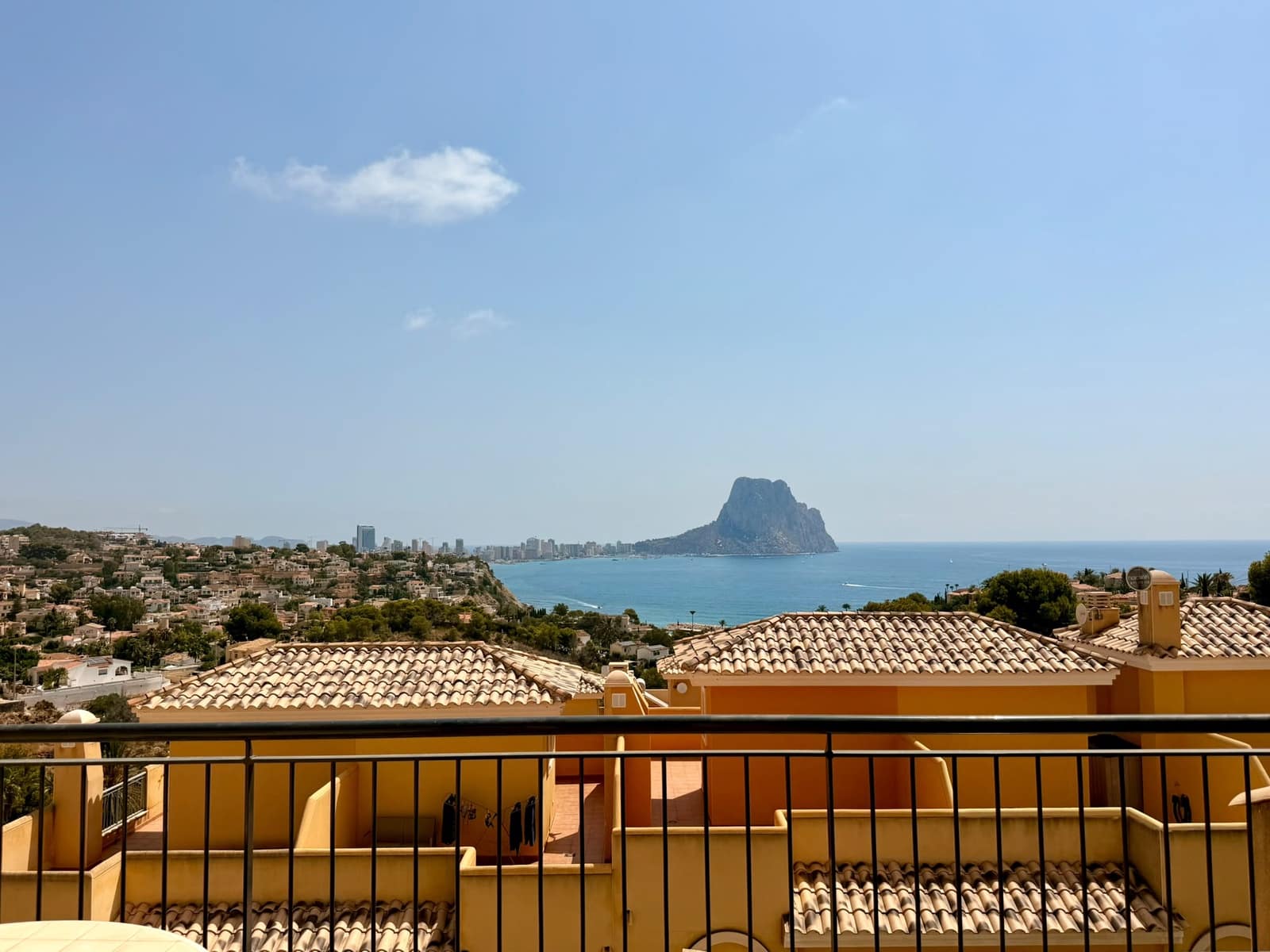 4 makuuhuone Bungalow myytävänä paikassa Calpe / Calp mukana uima-altaan 
autotalli - 475 000 € (Ref: 10007597)