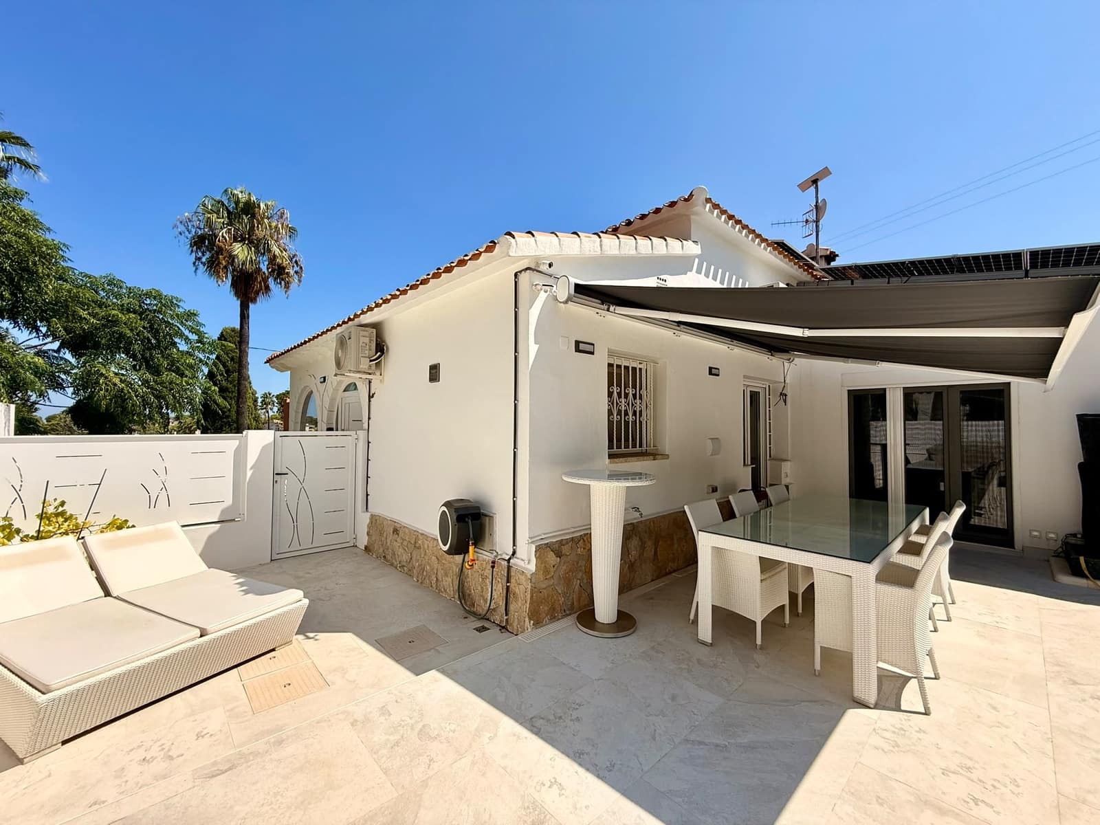 2 quarto Moradia para venda em Denia com piscina garagem - 679 000 € (Ref: 10007677)